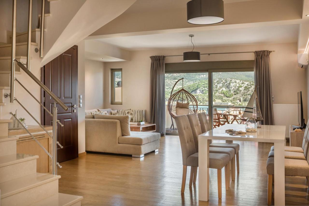 Grand View Maisonette อาร์กอสโตลี ภายนอก รูปภาพ